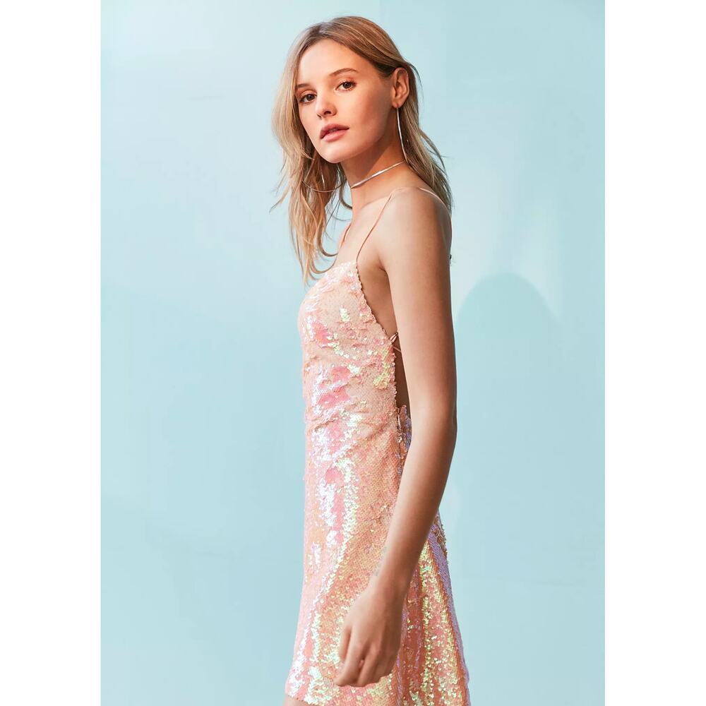 Kimchi Blue Sand Dollar Sequin Square Neck Peach Dress Size Medium Taylor Swift - Picture 4 of 16
